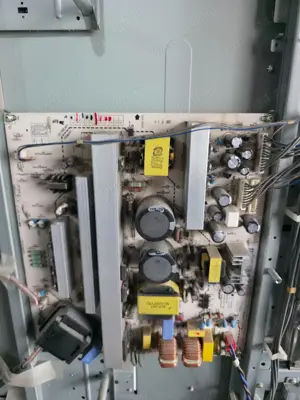 sursa eay39702801 de pe tv LG 42lf65