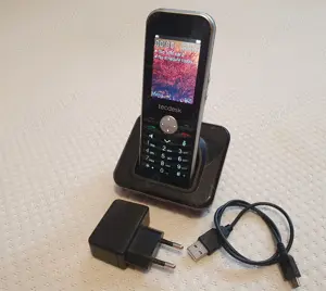 Telefon Mobil Tecdesk Seniori (cu butoane si dock)