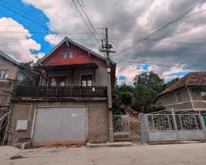 Casă cu teren generos de vânzare în Comarnic, Prahova   aproape de DN1 - imagine 10