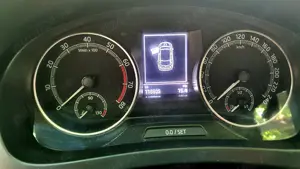 Skoda Rapid Spaceback 2018 benzina 7500 Euro - imagine 3