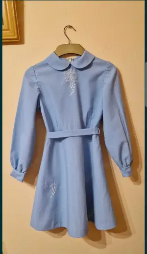 Rochita brodata , pentru fete 