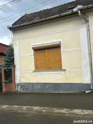 casa de vanzare in zona centrala