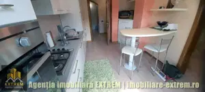 Apartament cu 3 camere, 82 mp, vis-a-vis Penny Ghe. Petrașcu Tecuci - imagine 3