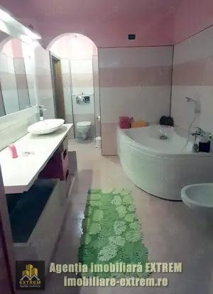 Apartament cu 3 camere, 82 mp, vis-a-vis Penny Ghe. Petrașcu Tecuci - imagine 8