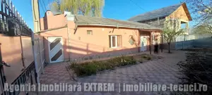 Casa de cărămidă cu 6 camere în Tecuci, 300mp teren în zona podului Bălcescu - imagine 2