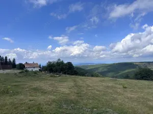 Vand teren intravilan 1550 mp pe Semenic la 1400 m altitudine - imagine 3