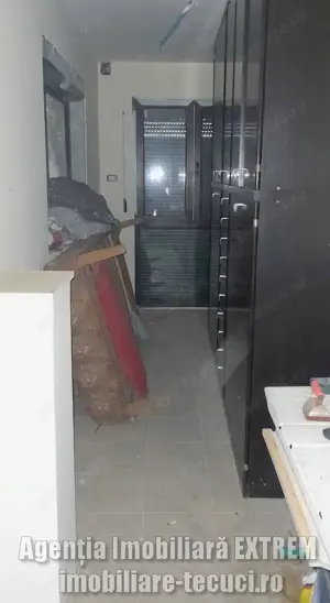 Casă cu 5 camere și 814mp teren, pe strada Salcâmului din Tecuci - imagine 10