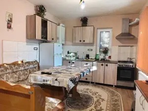 Vând casă în Techirghiol, zonă liniștită. - imagine 5