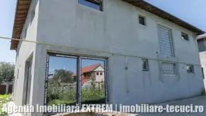 Casa cu 8 camere și 800 mp curte, la roșu, în Tecuci - imagine 4