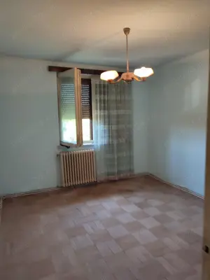 De vânzare : apartament cu 2 camere, 43 m2, Hunedoara, Micro 4, bloc din cărămidă. Centrală pe gaz. - imagine 4