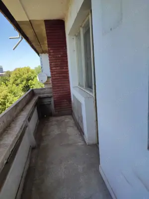 De vânzare : apartament cu 2 camere, 43 m2, Hunedoara, Micro 4, bloc din cărămidă. Centrală pe gaz. - imagine 2