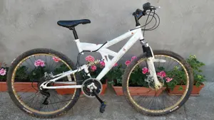 Vind bicicleta pentru fete cu roti de 26 inch  - imagine 2