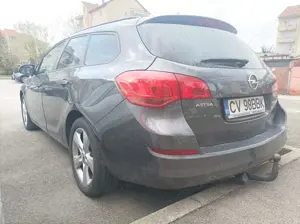 Opel Astra J Sports Tourer - imagine 3