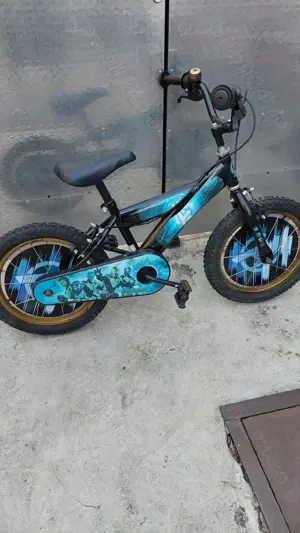 Vind bicicleta AVENGERS in stare foarte buna 