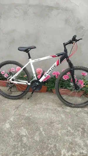 Vind bicicleta APOLLO EVADE în stare foarte buna  - imagine 3