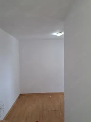 Proprietar vand garsoniera in zona Tesatura Jumbo