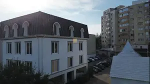 Cladire De Vanzare! In Suceava! 0727817187 - imagine 19 Cladire De Vanzare! In Suceava! 0727817187 - imagine 19