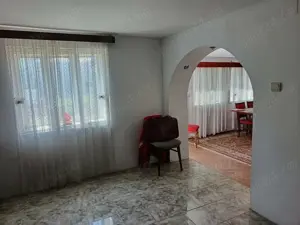 Casa cu teren de vânzare - imagine 4