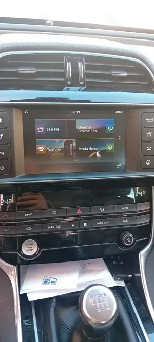 Jaguar xe 2016  euro 6  - imagine 3