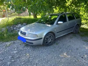 Skoda Octavia  - imagine 2