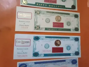 5 bancnote dolari de cazinou, casino, anul 1995  - imagine 3