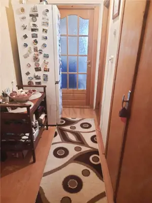 Buziasului - 1 camera - decomandat - spatios - CENTRALA PROPRIE - imagine 5