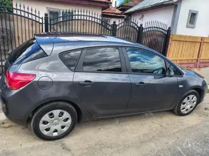 Opel Astra*2010*212000 km reali - imagine 2