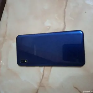 vând telefon mobil Samsung galaxy a10 4G - imagine 2