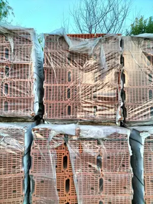 Vând cărămidă arsa pt construcții  - imagine 3