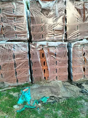 Vând cărămidă arsa pt construcții  - imagine 2