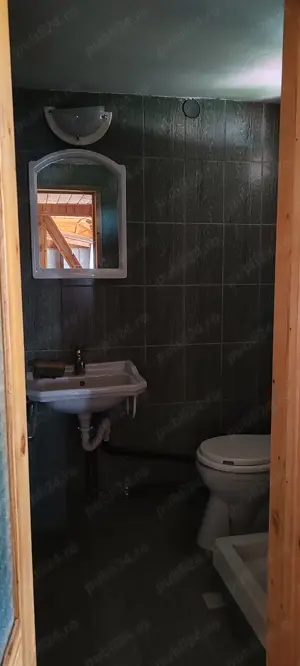 Casă Vilă de vânzare în Comuna Bezdead, Jud. Dâmbovița, Pucioasa ( 42 km de Sinaia ) - imagine 6