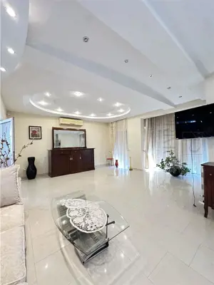 GIROCULUI - Casa individuala - Piscina incalzita si sauna - Garaj - Teren 657mp - imagine 2