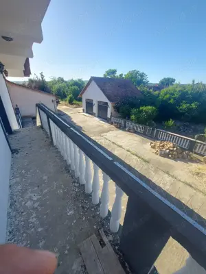 Vand Vila+Hala+Garaj+Cascada de Pesti!Piscina - imagine 3