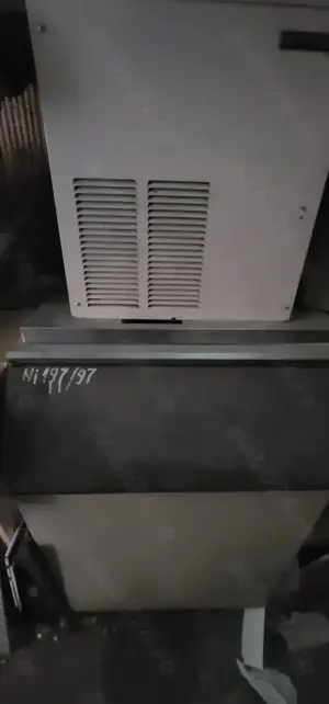 Masina de gheata Scotsman 200L   24H