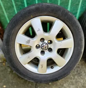 Vând jante Volkswagen  Golf cu anvelope Continental - imagine 2