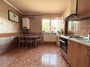 Casa - Vila - str. Piatra Craiului - imagine 9 Casa - Vila - str. Piatra Craiului - imagine 9