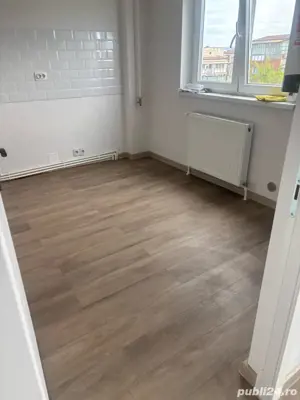 De vanzare apartament cu 2 camere etaj 4 ,zona Bulevard Mihai Viteazu . - imagine 6