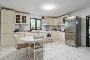 Casa ideală pentru familie – spațiu, liniște și libertatea de a o face a ta - imagine 5