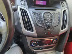 Ford  focus  mk3 1.6 benzină ti-vct+gpl - imagine 5 Ford  focus  mk3 1.6 benzină ti-vct+gpl - imagine 5