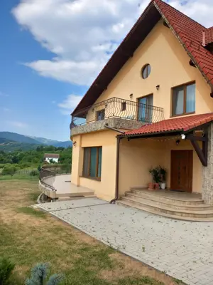 Vila in zona spectaculoasa de munte