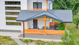 Vând 2 case de vacanță pe malul Lacului Paltinu - imagine 9