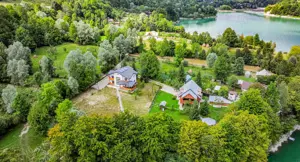 Vând 2 case de vacanță pe malul Lacului Paltinu - imagine 7