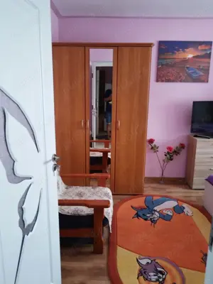 Închiriez garsonieră 1 camere!