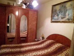 apartament doua camere - imagine 2