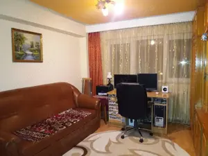 apartament doua camere - imagine 4