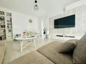 Apartament 3 camere | curte de 143 mp amenajată cu foișor | Dumbravita