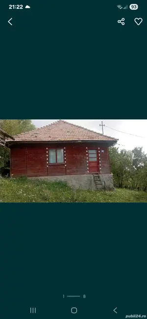 Vând 2 terenuri intravilane în zonă de munte   priveliște superbă, utilități