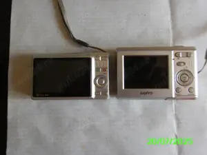 Aparate foto video CasioExilim EX-Z9 ,Sanyo S760 - imagine 2