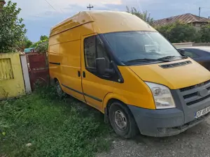 Vând Ford Transit mediu