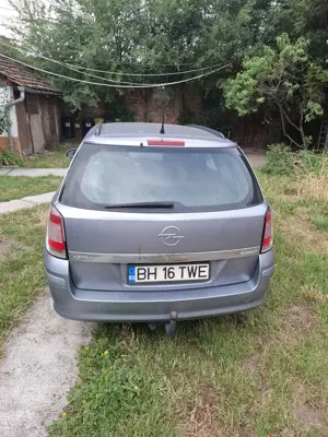 Vand Opel Astra H in stare perfecta atat estetic cat si de functionare,an 2009,motor 14TDI - imagine 5